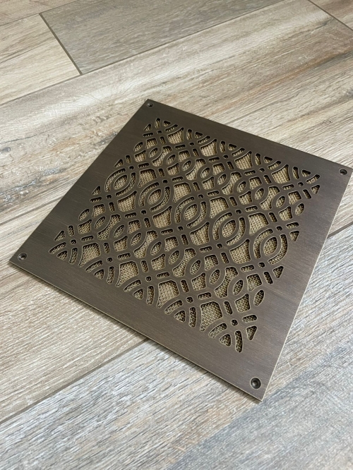 Решётка латунная с патиной LR 340 150х150